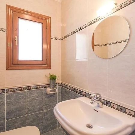 Apartament Bram 6 *